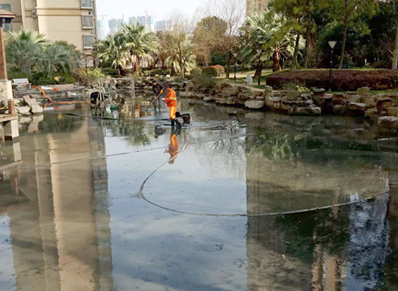 合水景观池淤泥清理